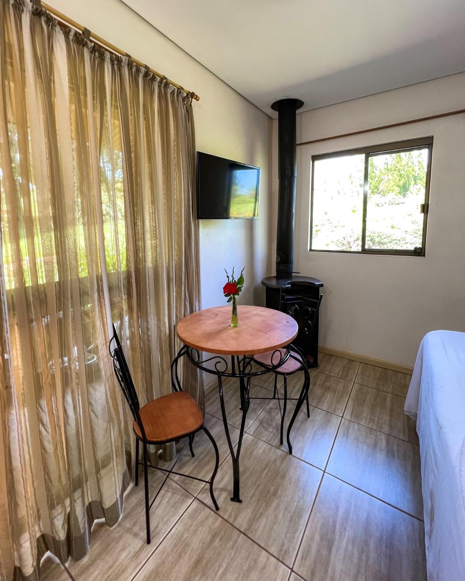 Hotel Fazenda Vale Alvorada Каскавел Экстерьер фото